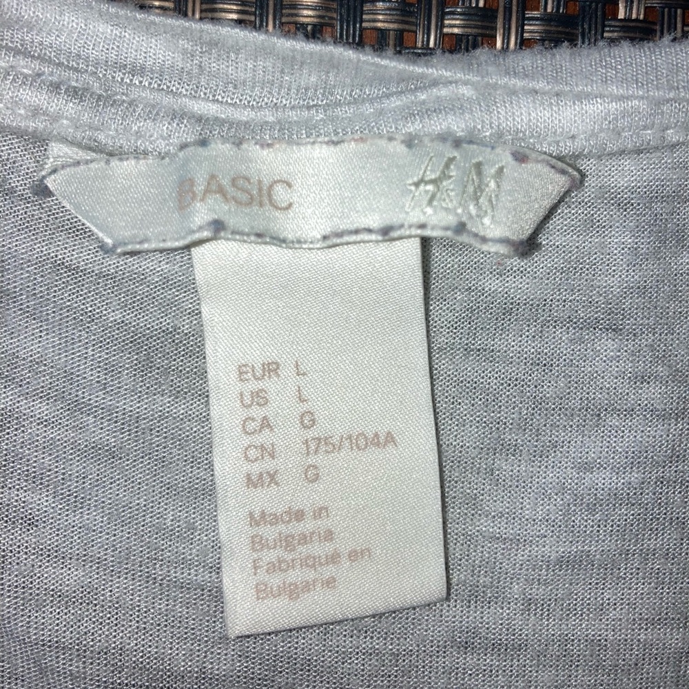 H&M basic tee - Picture 5 of 5